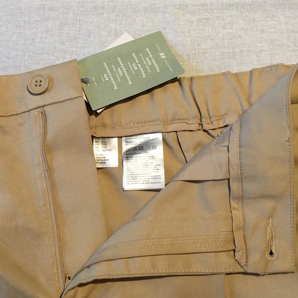Shorts - Picture 3 of 4